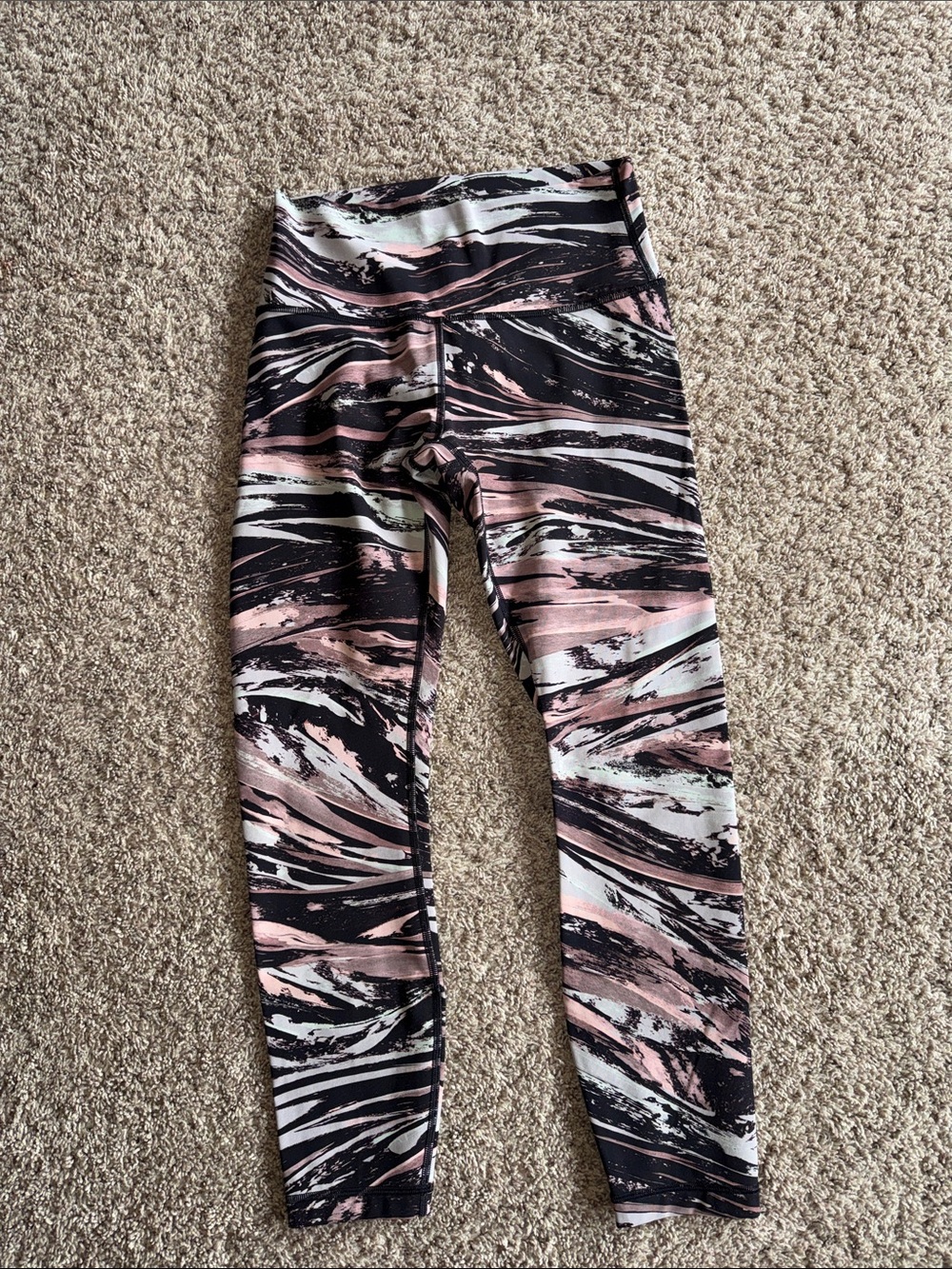 Lululemon wide waist cropped align leggings size 6